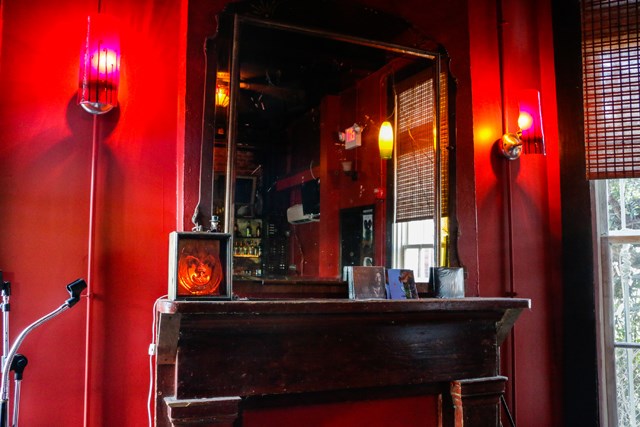 Circle Bar Circle Bar