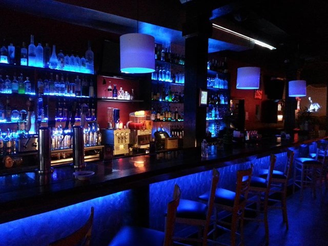 Below Zero Lounge Below Zero Lounge