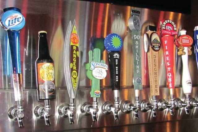 Boston’s Bar & Grille Boston’s Bar & Grille