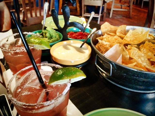 Tin Lizzie's Cantina - Grant Park Tin Lizzie's Cantina - Grant Park