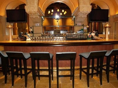 Hedley Club Lounge at Hotel De Anza Hedley Club Lounge at Hotel De Anza