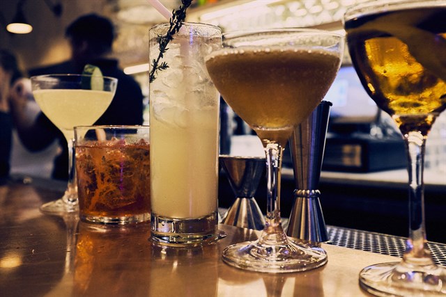 Spoon Table & Bar Spoon Table & Bar