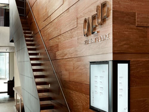 OneUP Restauant & Lounge OneUP Restauant & Lounge