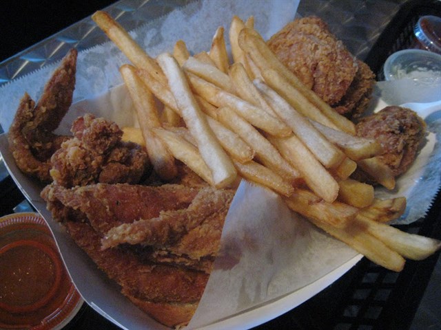 Harold's Chicken & Ice Bar