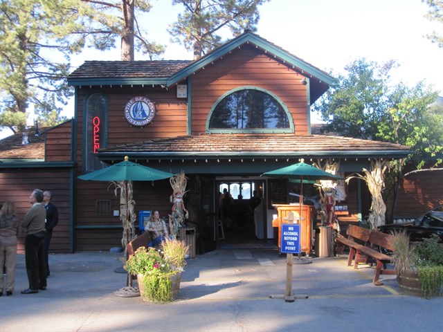 Beacon Bar & Grill